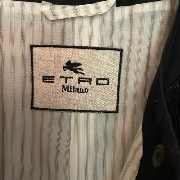 Stunning Etro jacket, looks great with leggings or can be worn as a dress - Picture 3 of 4